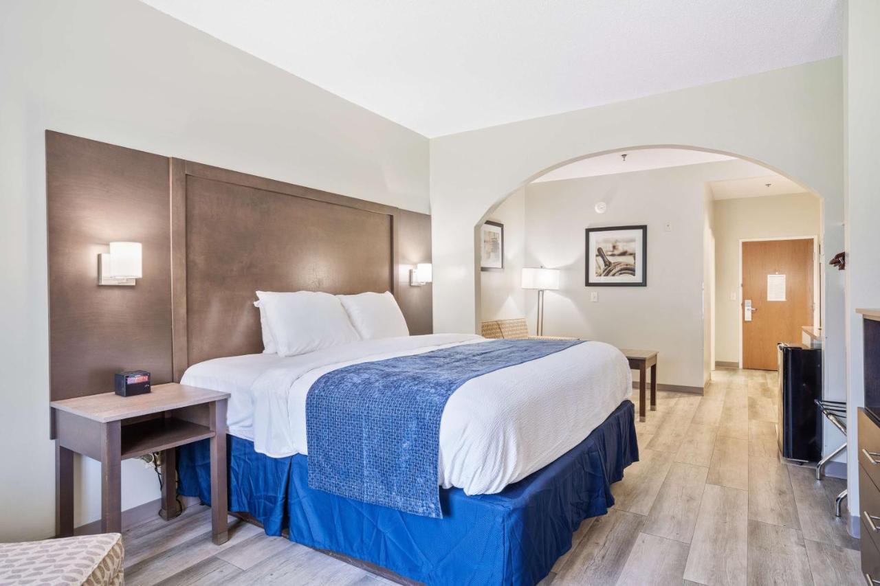 Blue Water & Bw Signature Collection Hotel