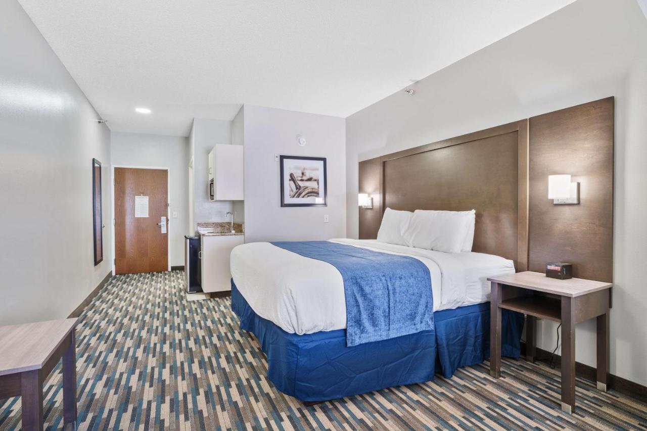 Blue Water & Bw Signature Collection Hotel Sneads Ferry