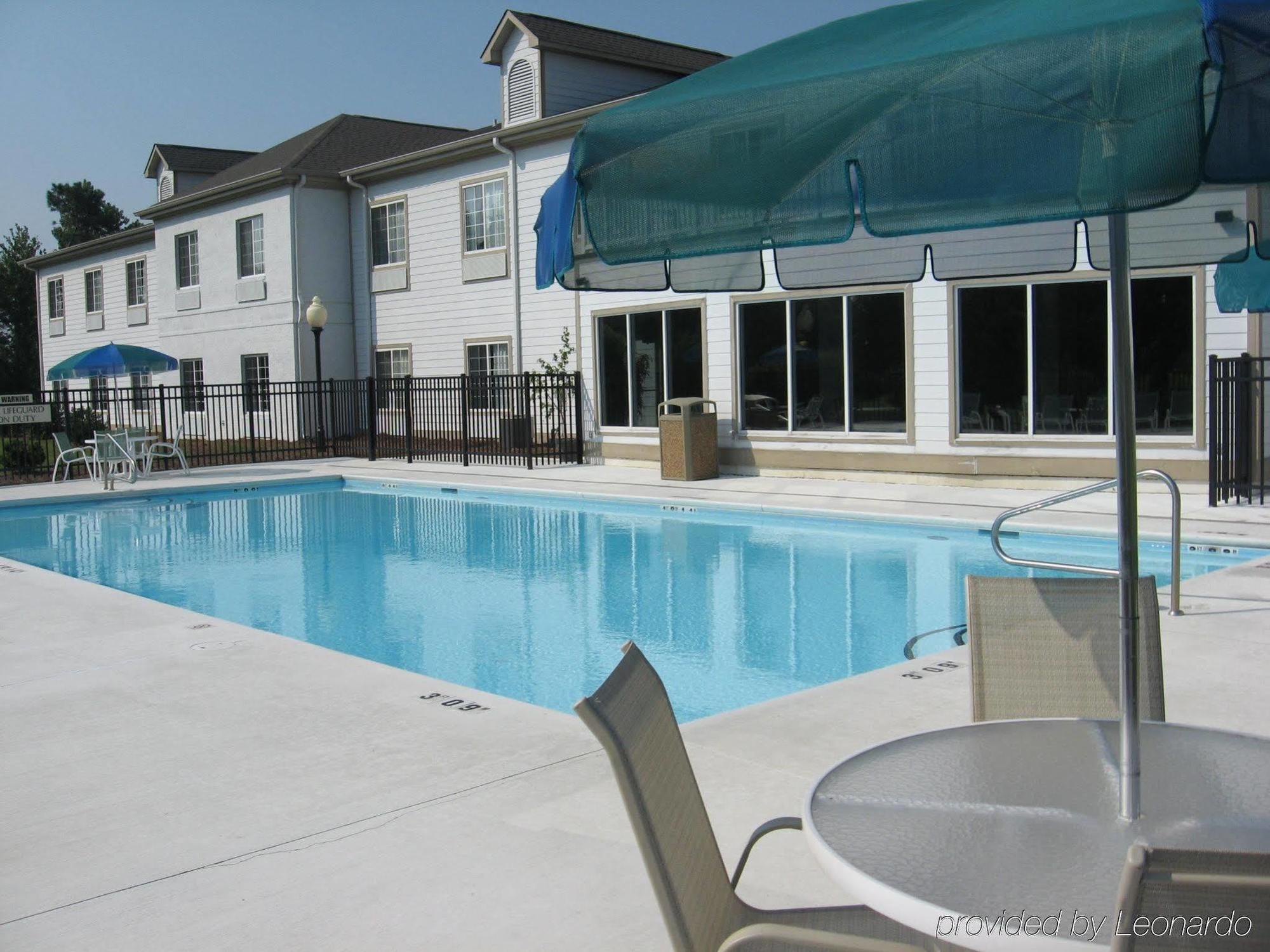 Blue Water & Bw Signature Collection Hotel Sneads Ferry